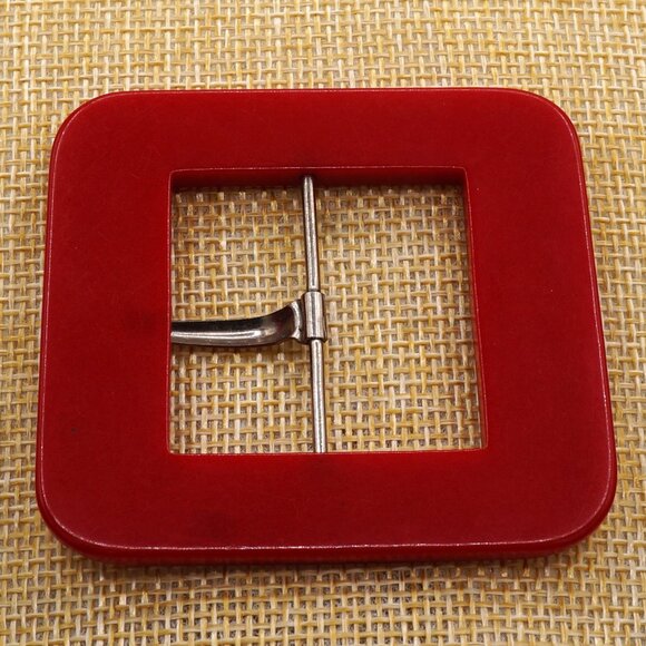 1950s Vintage Red Bakelite Square Belt Buckle Cherry Candy Apple Red - Picture 8 of 12